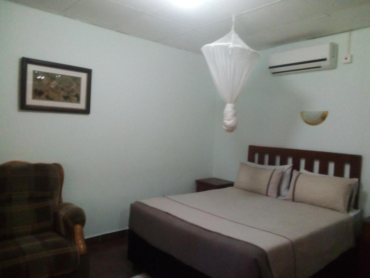 Gloria'S Bed And Breakfast Livingstone Buitenkant foto