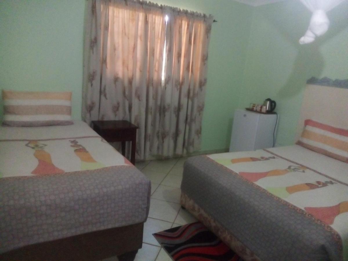 Gloria'S Bed And Breakfast Livingstone Buitenkant foto